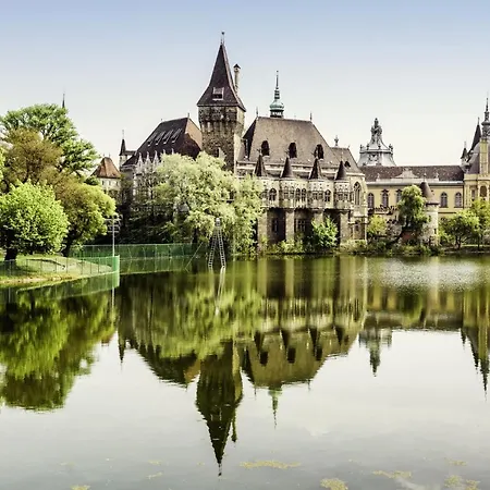 Rozsa 55 Appartement *